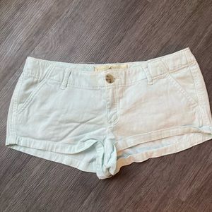 Hollister shorts- size 3 (26)